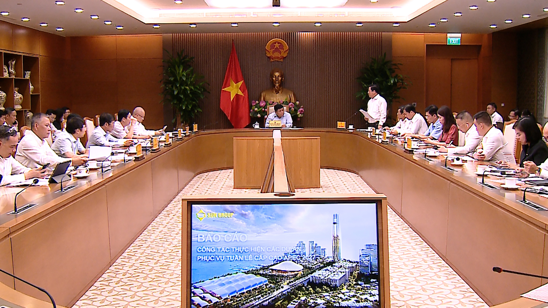 Phó Thủ tướng Nguyễn Chí Dũng: Về triển khai các dự án phục vụ APEC 2027, phải bàn tiến, không bàn lùi!- Ảnh 4.