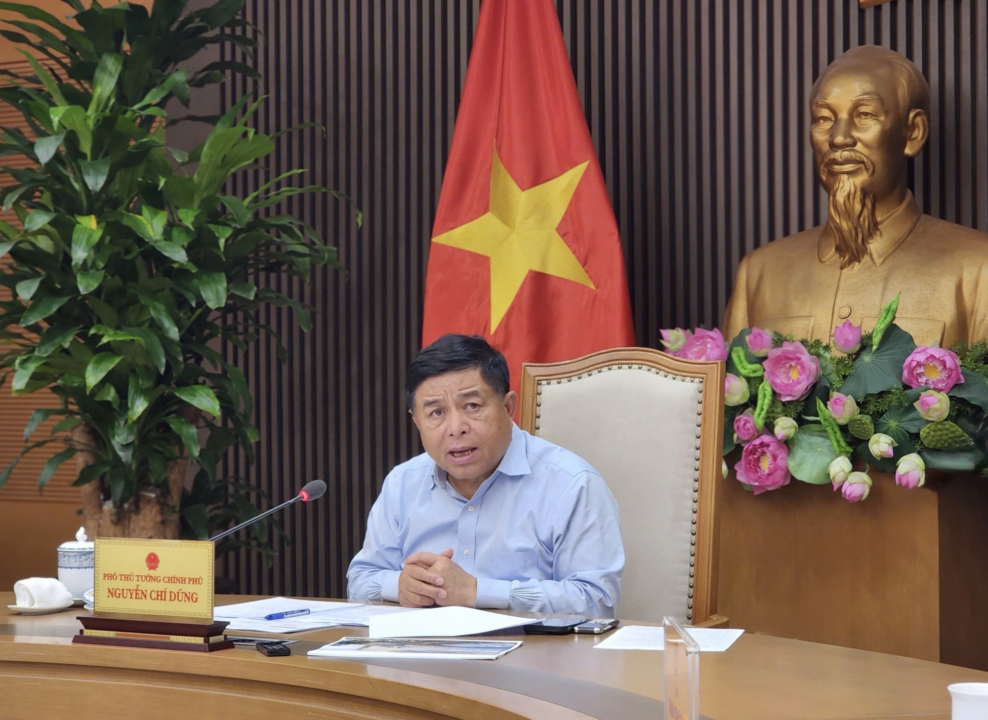 Phó Thủ tướng Nguyễn Chí Dũng: Về triển khai các dự án phục vụ APEC 2027, phải bàn tiến, không bàn lùi!- Ảnh 3.