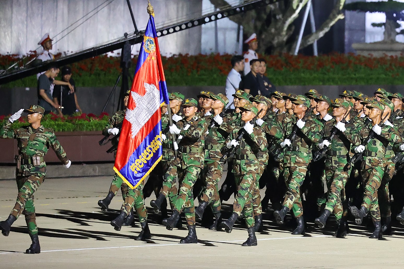 Chùm ảnh: Các lực lượng tổng hợp luyện diễu binh, diễu hành tại Quảng trường Ba Đình- Ảnh 14.