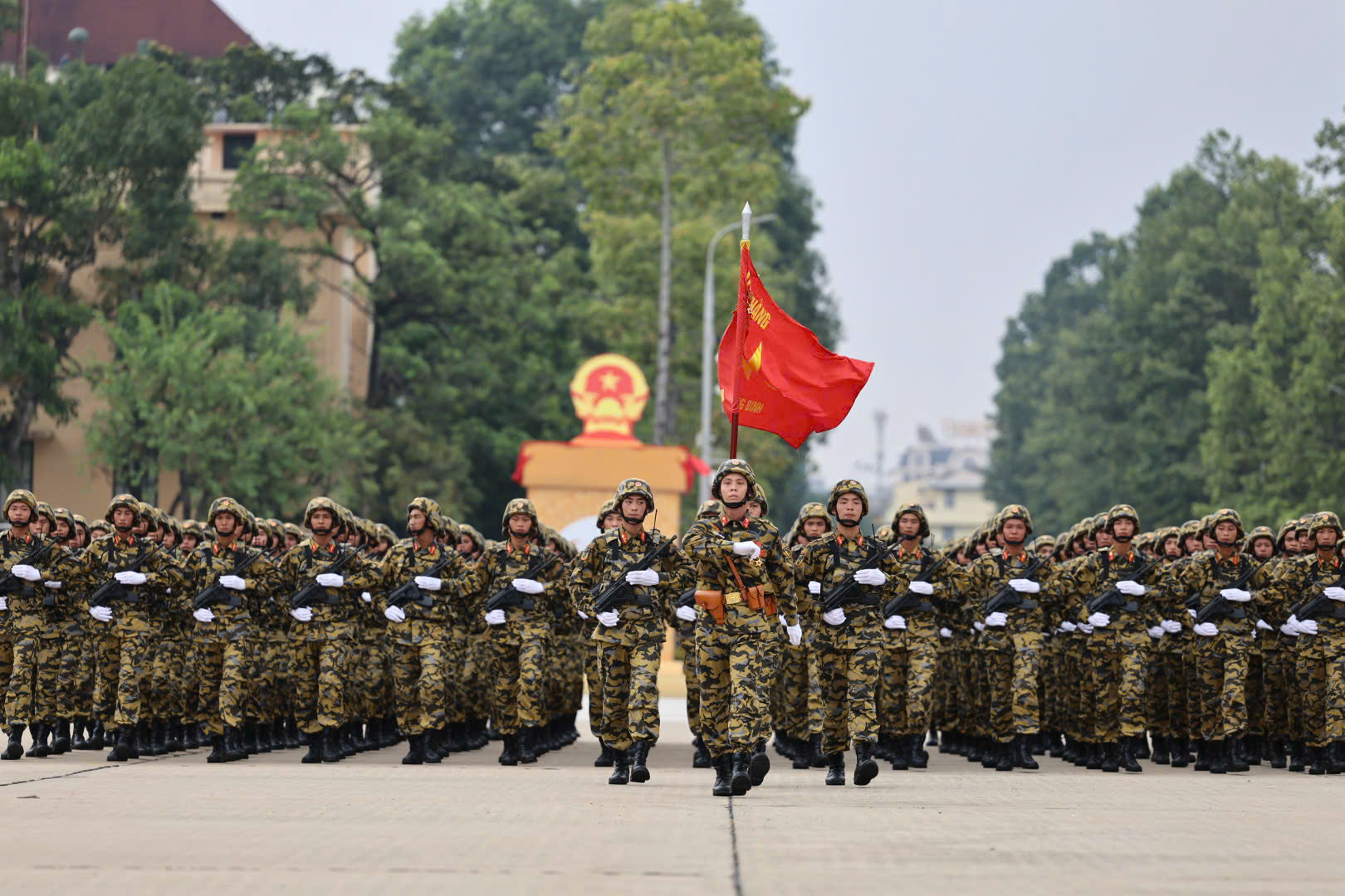 Cập nhật: Không khí náo nức trước giờ tổng hợp luyện diễu binh, diễu hành lần 1 A80- Ảnh 2.