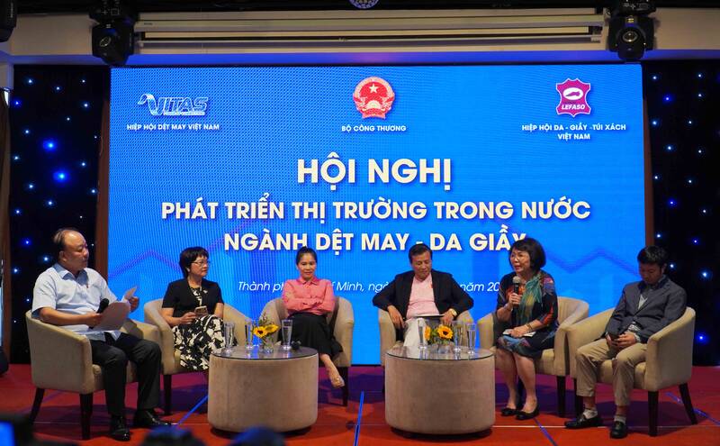 Khai thác tiềm năng thị trường nội địa cho dệt may, da giày Việt Nam- Ảnh 2. Khai thác tiềm năng thị trường nội địa cho dệt may, da giày Việt Nam- Ảnh 2.