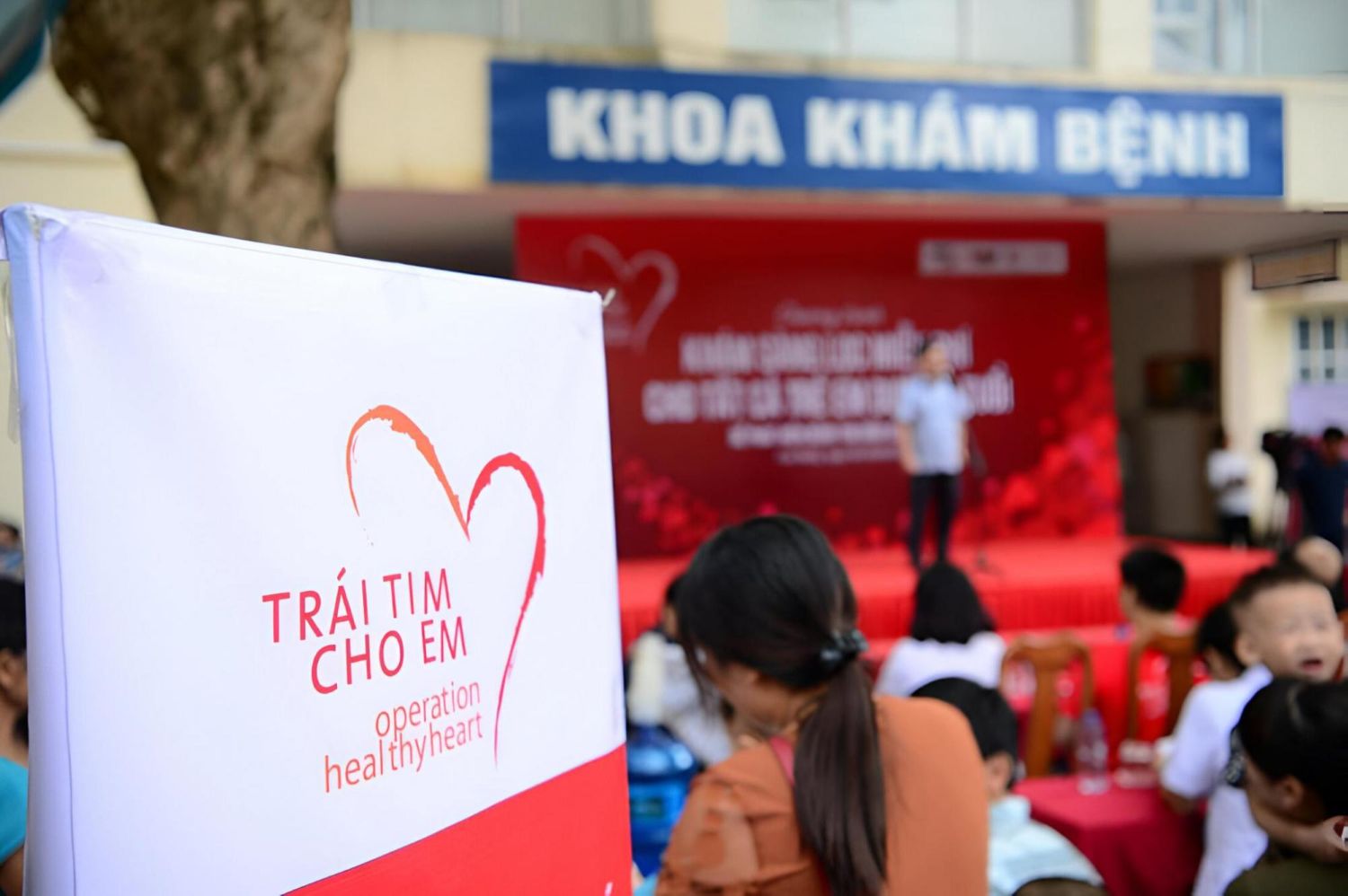 Năm thứ 18: Chương trình 'Trái tim cho em' đổi mới để giúp được nhiều trẻ em nghèo hơn nữa- Ảnh 1. Năm thứ 18: Chương trình 'Trái tim cho em' đổi mới để giúp được nhiều trẻ em nghèo hơn nữa- Ảnh 1.