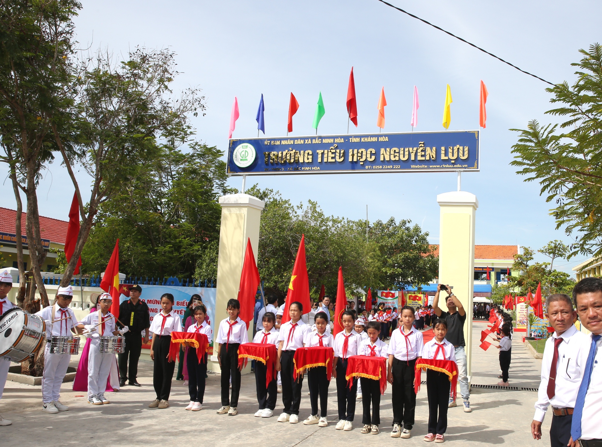 Khánh Hòa có Trường tiểu học mới mang tên Anh hùng Lực lượng vũ trang Nguyễn Lựu- Ảnh 4. Khánh Hòa có Trường tiểu học mới mang tên Anh hùng Lực lượng vũ trang Nguyễn Lựu- Ảnh 4.