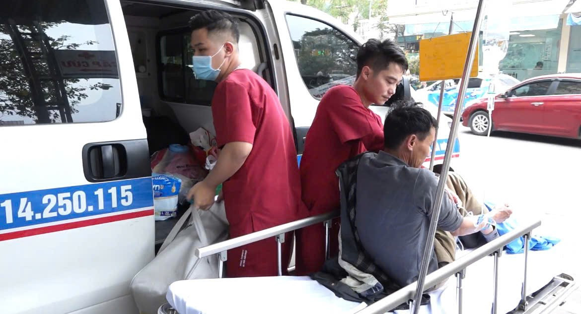 Ứng phó bão số 5: Bộ Y tế yêu cầu trực cấp cứu 24/24 giờ, không để gián đoạn điều trị trong bão- Ảnh 1. Ứng phó bão số 5: Bộ Y tế yêu cầu trực cấp cứu 24/24 giờ, không để gián đoạn điều trị trong bão- Ảnh 1.