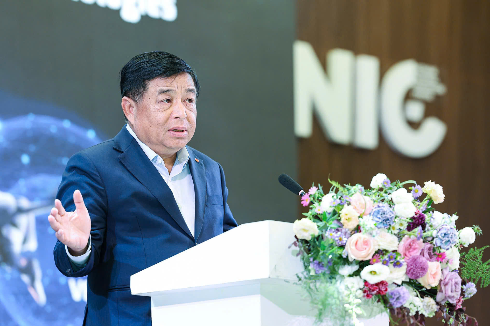 Trí tuệ Việt Nam trong và ngoài nước góp sức định hình tương lai- Ảnh 2. Trí tuệ Việt Nam trong và ngoài nước góp sức định hình tương lai- Ảnh 2.