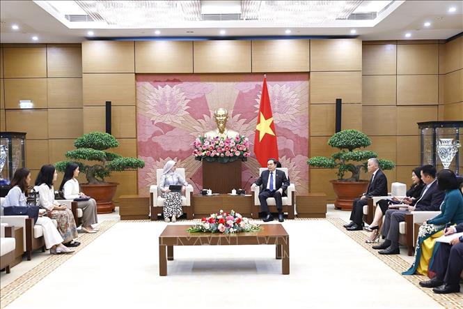 Chủ tịch Quốc hội Trần Thanh Mẫn tiếp Tổng Thư ký AIPA- Ảnh 3. Chủ tịch Quốc hội Trần Thanh Mẫn tiếp Tổng Thư ký AIPA- Ảnh 3.