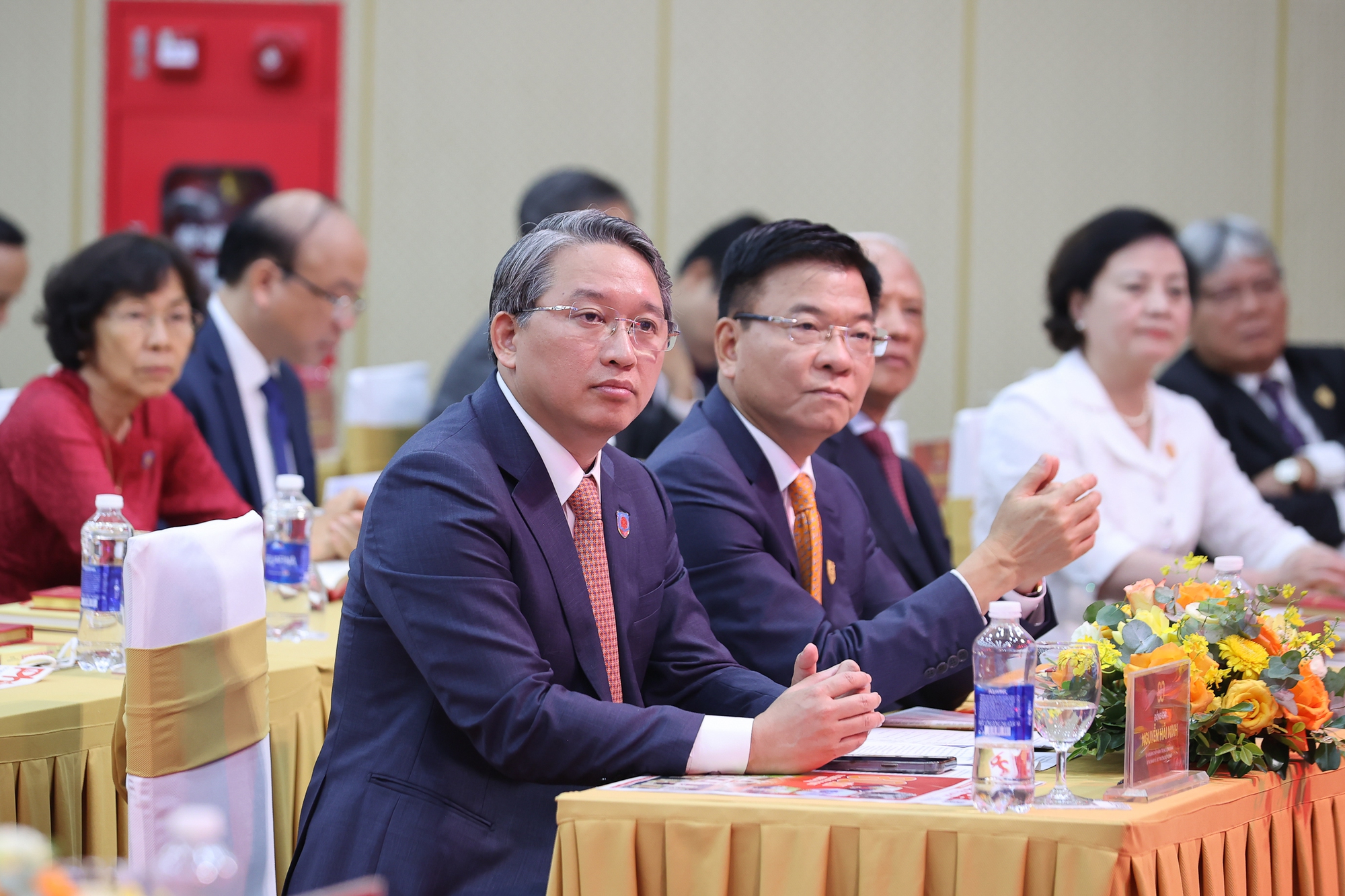 Thủ tướng: Đưa thể chế, pháp luật trở thành "đột phá của đột phá", lợi thế cạnh tranh quốc gia- Ảnh 5. Thủ tướng: Đưa thể chế, pháp luật trở thành "đột phá của đột phá", lợi thế cạnh tranh quốc gia- Ảnh 5.