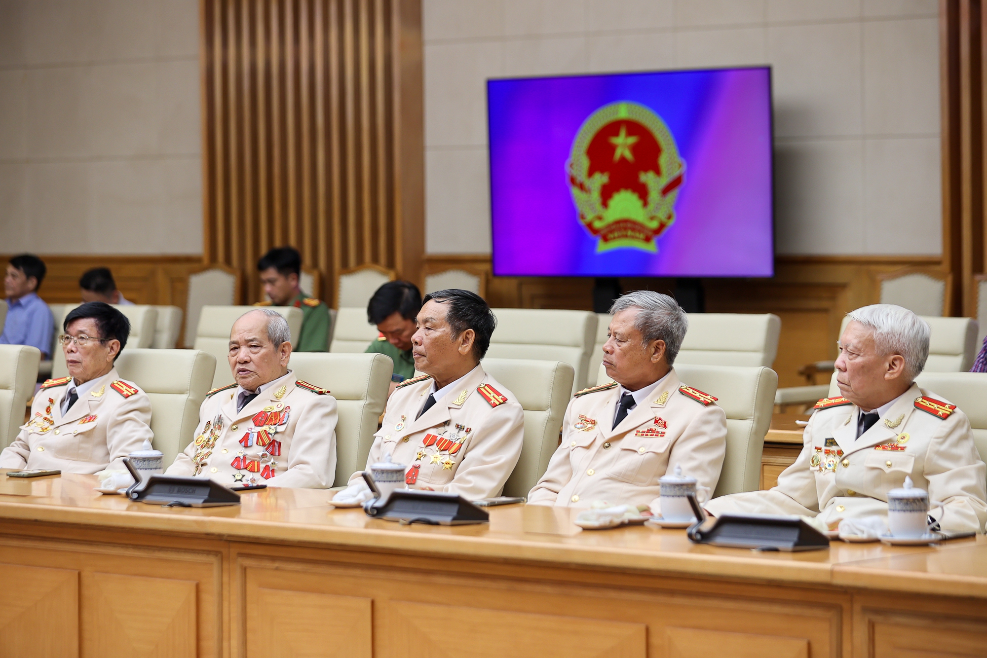 Thủ tướng gặp mặt, tri ân lực lượng Công an chi viện chiến trường miền Nam- Ảnh 6. Thủ tướng gặp mặt, tri ân lực lượng Công an chi viện chiến trường miền Nam- Ảnh 6.