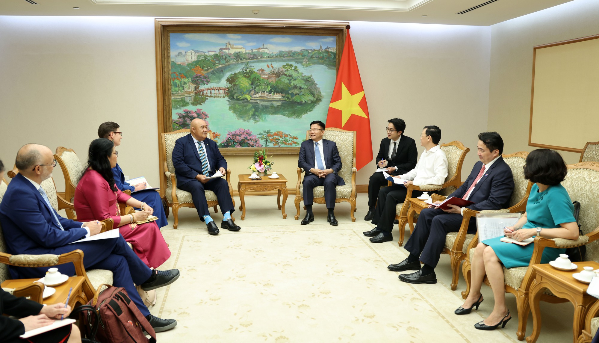 Phó Thủ tướng Lê Thành Long tiếp Giám đốc WHO khu vực Tây Thái Bình Dương- Ảnh 2.