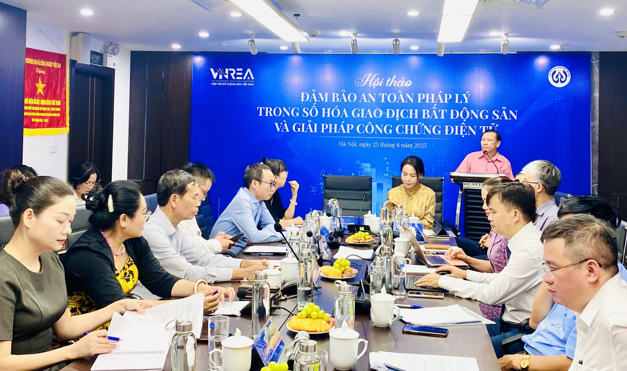An toàn pháp lý trong số hóa giao dịch bất động sản và công chứng điện tử- Ảnh 1. An toàn pháp lý trong số hóa giao dịch bất động sản và công chứng điện tử- Ảnh 1.