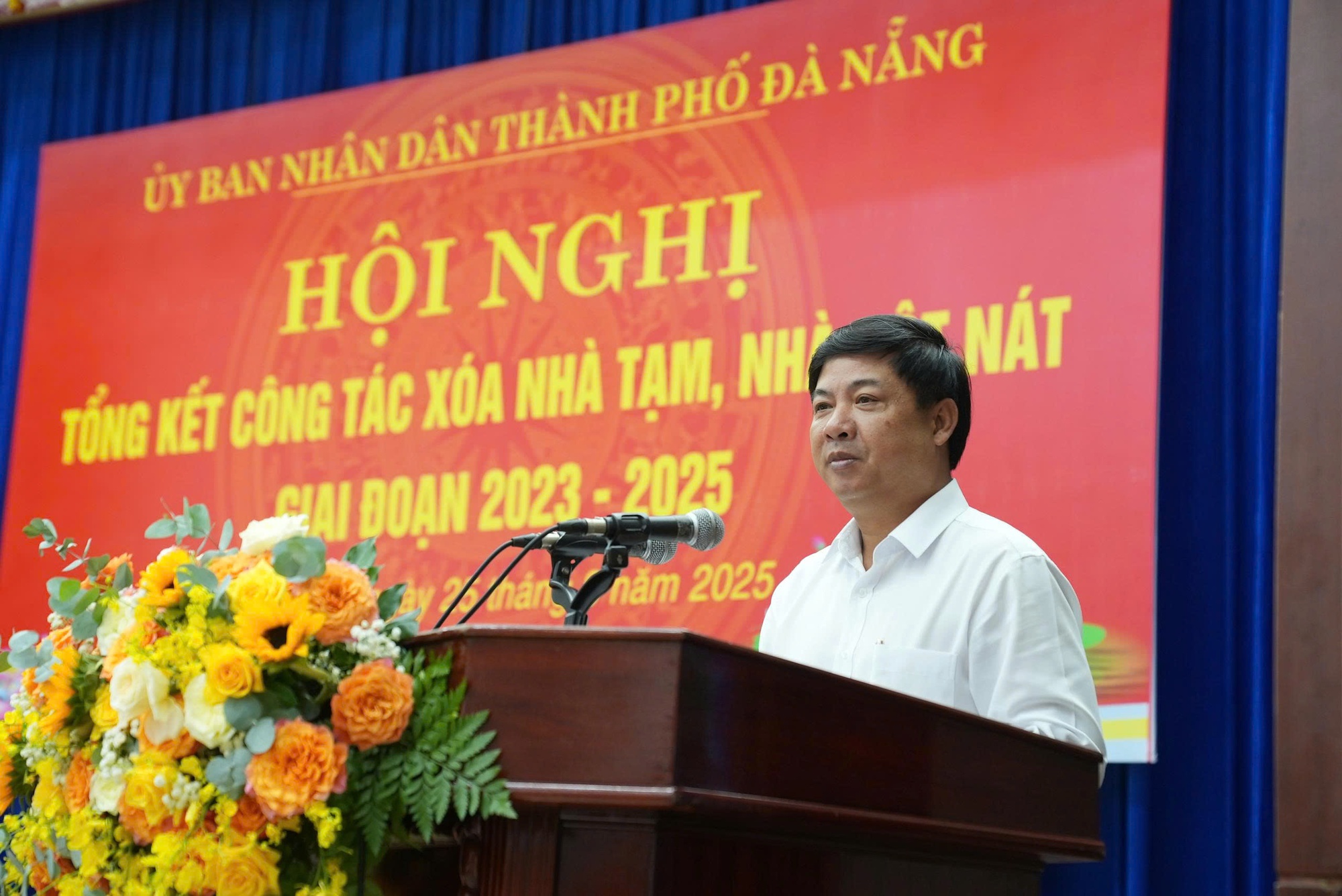 Da Nang en Hue voltooien de verwijdering van tijdelijke en vervallen woningen - Foto 1. Đà Nẵng, Huế hoàn thành xóa nhà tạm, nhà dột nát- Ảnh 1.