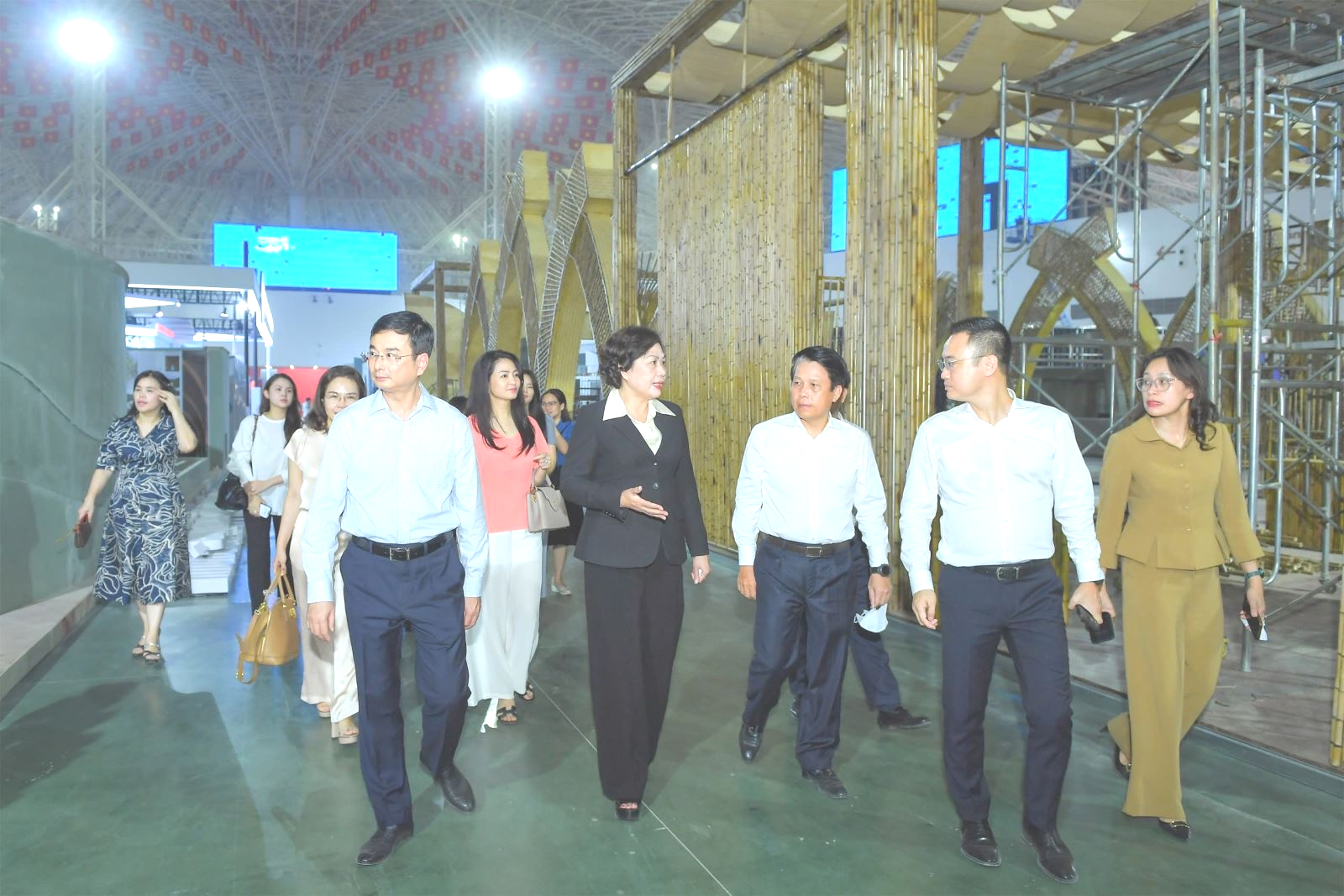 Ngành Ngân hàng tự hào đồng hành cùng dân tộc qua 80 năm- Ảnh 3. Ngành Ngân hàng tự hào đồng hành cùng dân tộc qua 80 năm- Ảnh 3.