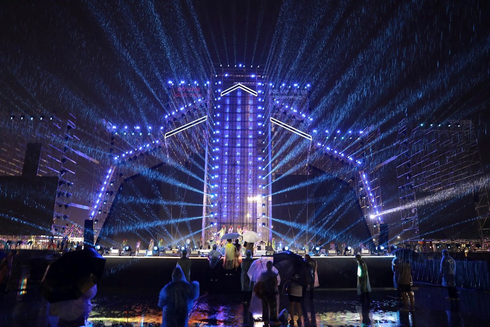 Concert "Việt Nam trong tôi" vượt qua thời tiết, thêm 1 chương trình rất ý nghĩa- Ảnh 1.
