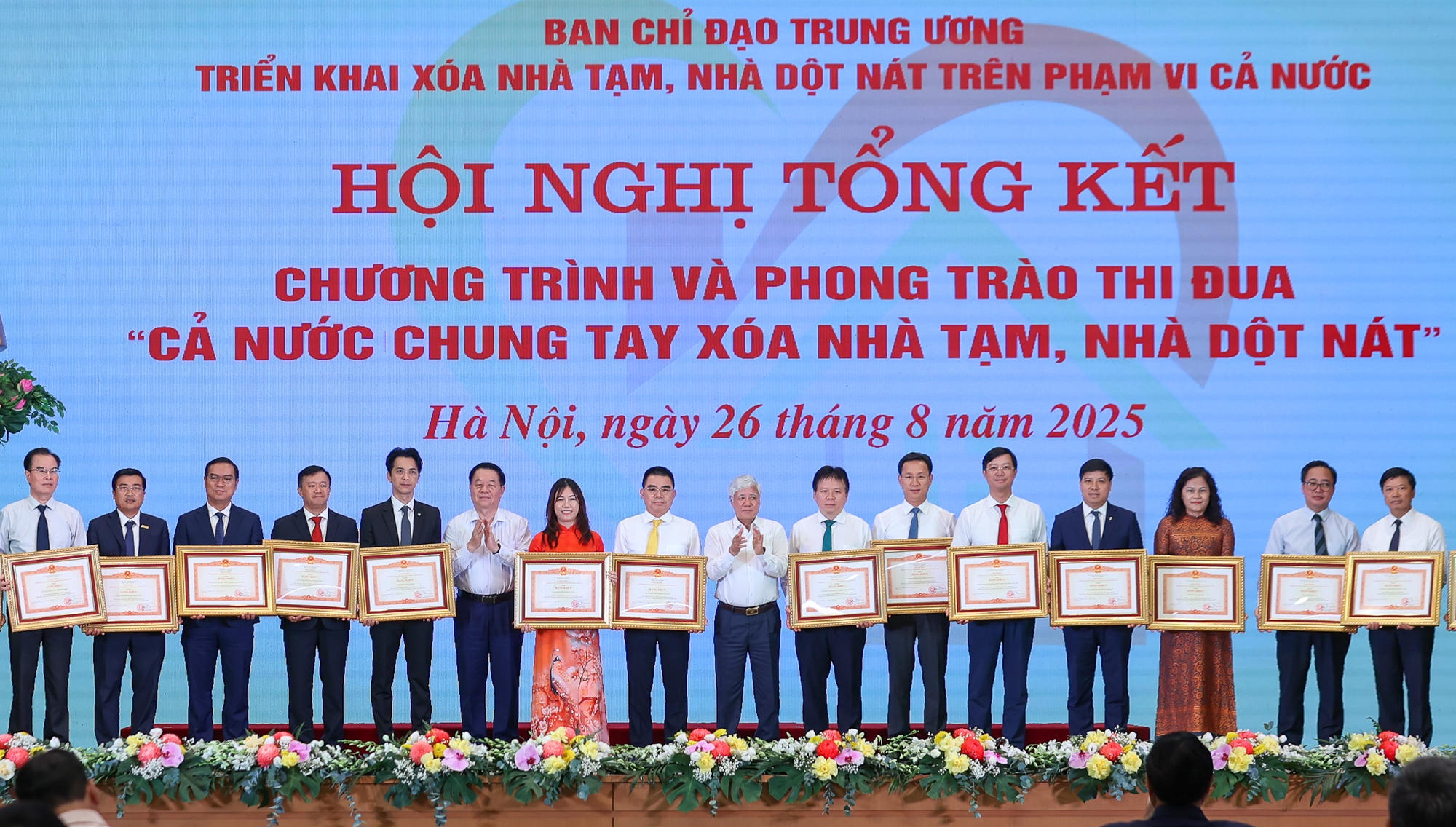 Ngành Ngân hàng đồng hành xóa nhà tạm, nhà dột nát trên cả nước- Ảnh 2.