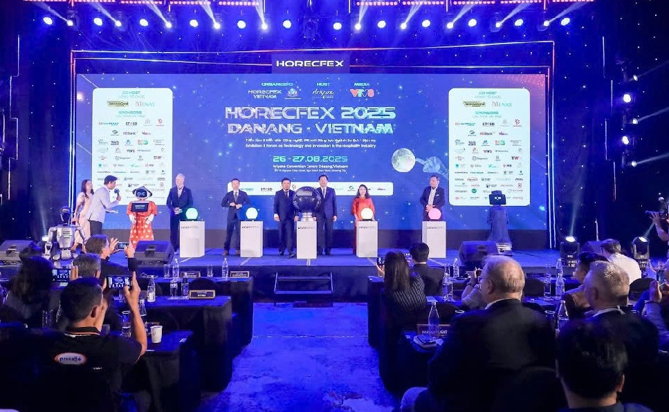 Bứt phá ngành du lịch, dịch vụ bằng công nghệ và đổi mới sáng tạo- Ảnh 1. Bứt phá ngành du lịch, dịch vụ bằng công nghệ và đổi mới sáng tạo- Ảnh 1.