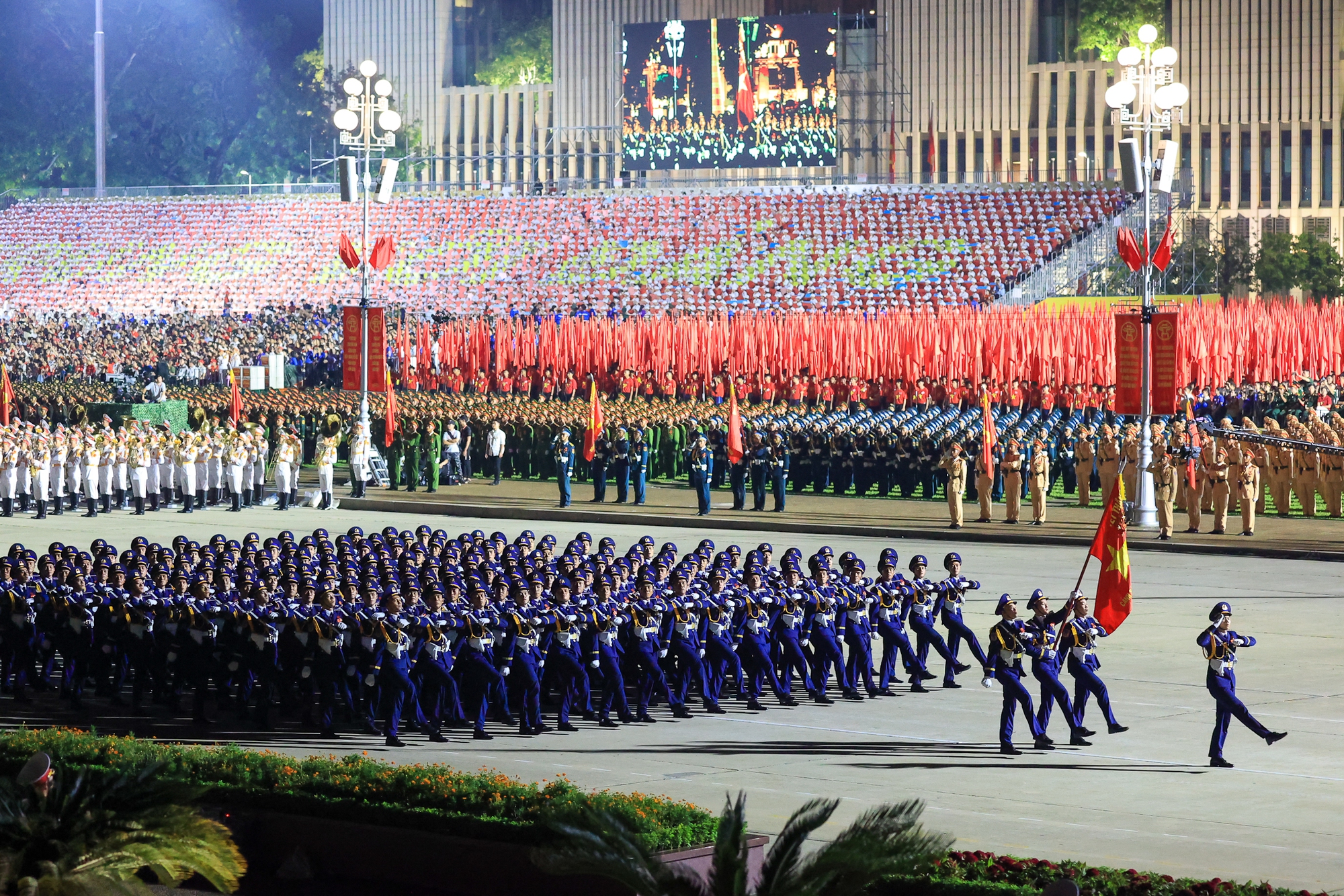 Sơ duyệt Diễu binh, diễu hành A80: Thể hiện khí thế hào hùng, sức mạnh của lực lượng vũ trang nhân dân- Ảnh 4. Sơ duyệt Diễu binh, diễu hành A80: Thể hiện khí thế hào hùng, sức mạnh của lực lượng vũ trang nhân dân- Ảnh 4.