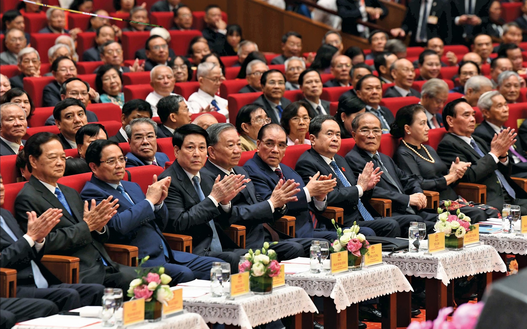 Phát biểu của Tổng Bí thư Tô lâm tại cuộc gặp mặt các thế hệ Đại biểu Quốc hội- Ảnh 4. Phát biểu của Tổng Bí thư Tô lâm tại cuộc gặp mặt các thế hệ Đại biểu Quốc hội- Ảnh 4.