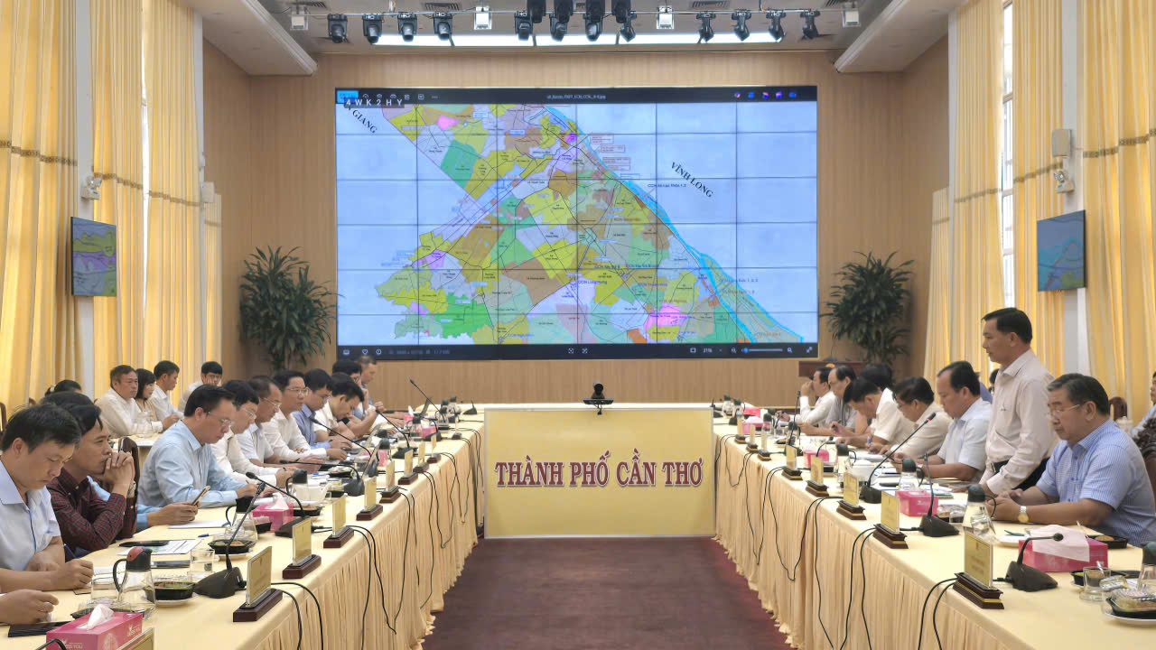 Tập đoàn Petrovietnam đề xuất xây trung tâm công nghiệp - năng lượng 'tỷ đô' tại Cần Thơ- Ảnh 1. Tập đoàn Petrovietnam đề xuất xây trung tâm công nghiệp - năng lượng 'tỷ đô' tại Cần Thơ- Ảnh 1.