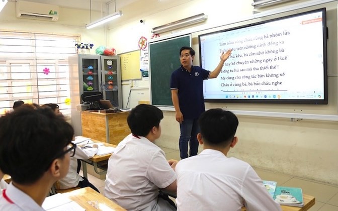 Giáo viên chuyển ngạch có bị xếp lại lương?