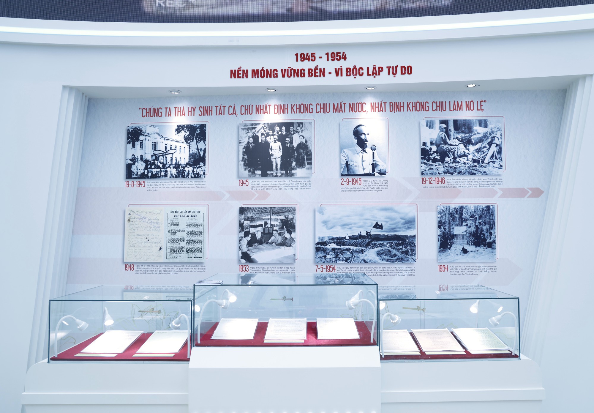 Triển lãm ‘Văn phòng Chính phủ - 80 năm đồng hành cùng dân tộc’- Ảnh 7.