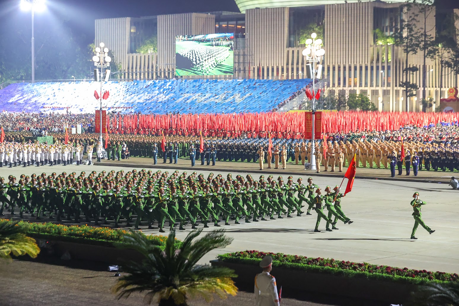 Sơ duyệt Diễu binh, diễu hành A80: Thể hiện khí thế hào hùng, sức mạnh của lực lượng vũ trang nhân dân- Ảnh 5. Sơ duyệt Diễu binh, diễu hành A80: Thể hiện khí thế hào hùng, sức mạnh của lực lượng vũ trang nhân dân- Ảnh 5.