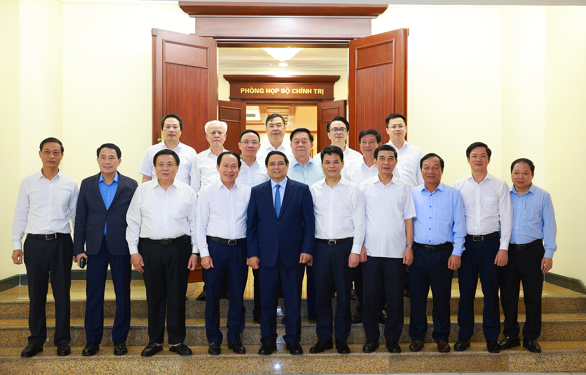 Bộ Chính trị cho ý kiến về công tác chuẩn bị Đại hội Đảng bộ TP. Hải Phòng và tỉnh Quảng Ngãi- Ảnh 6. Bộ Chính trị cho ý kiến về công tác chuẩn bị Đại hội Đảng bộ TP. Hải Phòng và tỉnh Quảng Ngãi- Ảnh 6.