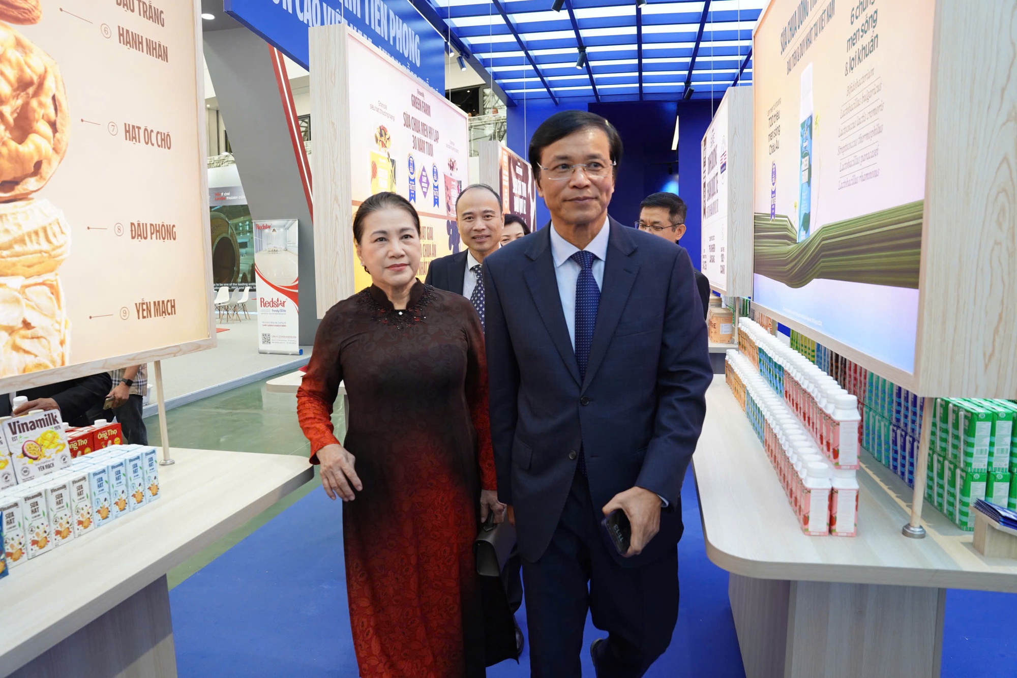 Vinamilk tái hiện hành trình đến với thương hiệu sữa tiềm năng nhất thế giới tại Triển lãm thành tựu đất nước- Ảnh 1.