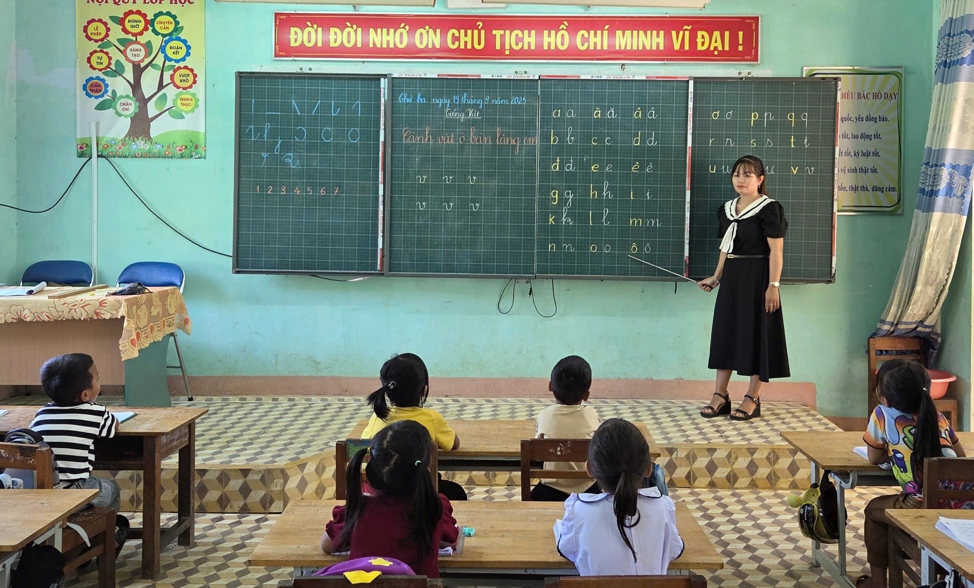 Tăng cường đầu tư cho giáo dục vùng cao, sẵn sàng cho năm học mới- Ảnh 1.