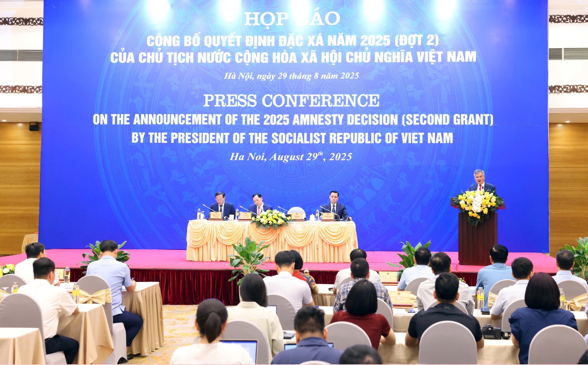 Công bố Quyết định của Chủ tịch nước đặc xá cho 13.920 người- Ảnh 3. Công bố Quyết định của Chủ tịch nước đặc xá cho 13.920 người- Ảnh 3.