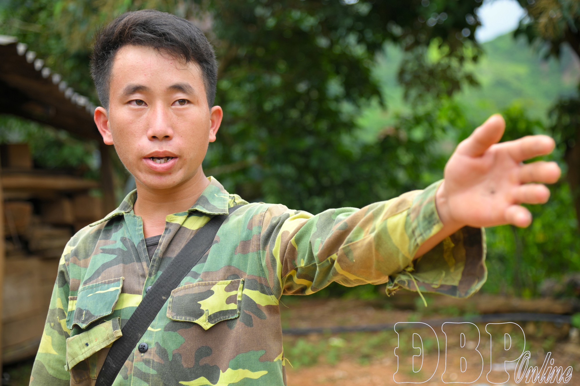 Khen thưởng, lan tỏa hành động dũng cảm của Trưởng bản Mùa A Thi cứu 90 người dân thoát khỏi thảm họa lũ quét- Ảnh 1. Khen thưởng, lan tỏa hành động dũng cảm của Trưởng bản Mùa A Thi cứu 90 người dân thoát khỏi thảm họa lũ quét- Ảnh 1.