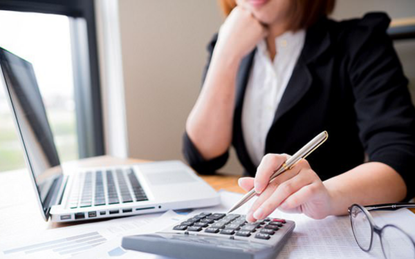 Lao động hợp đồng có áp dụng thang bảng lương Nghị định 204?