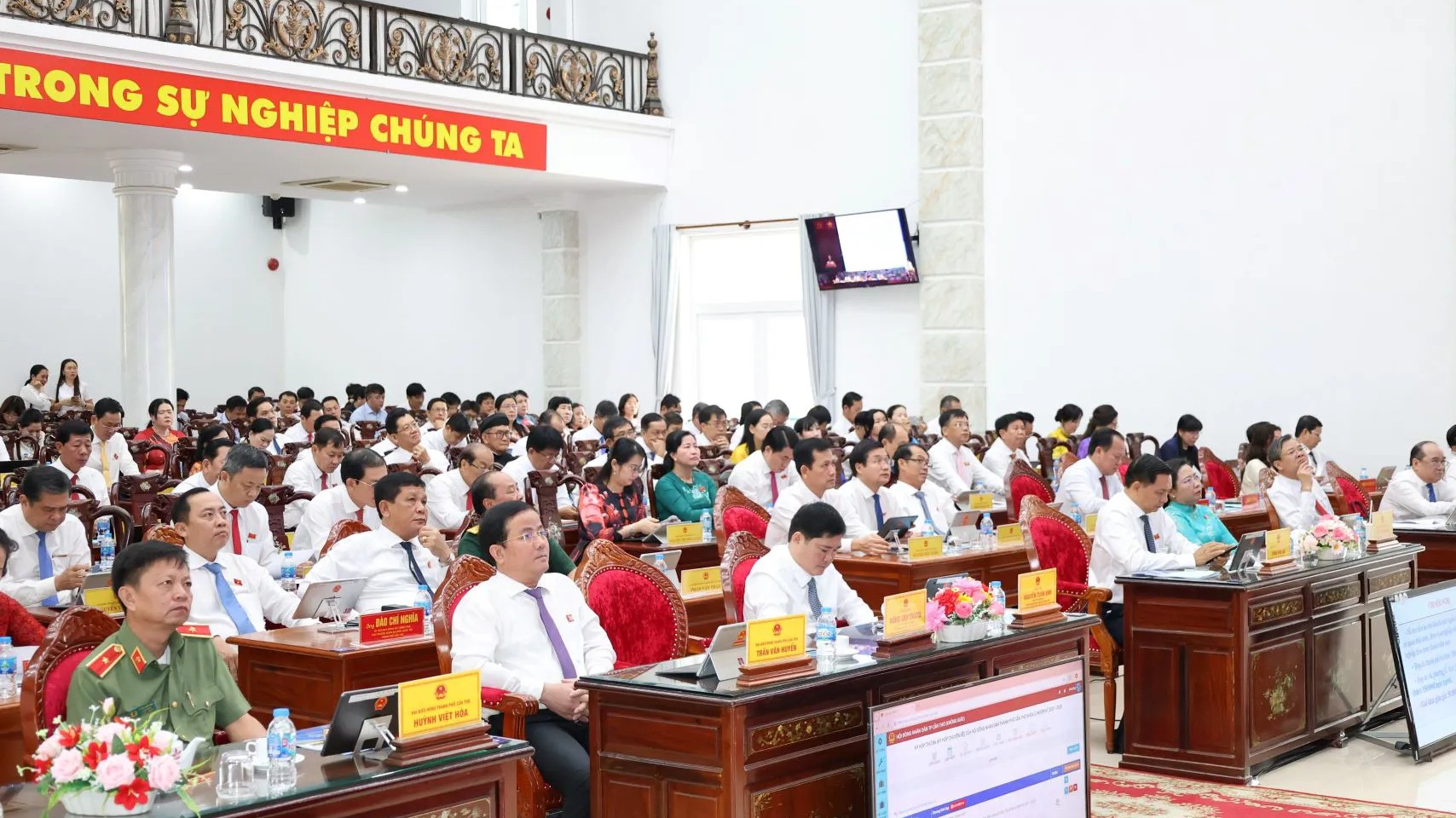 Cần Thơ hỗ trợ 5 triệu/tháng cho cán bộ đi làm xa- Ảnh 2. Cần Thơ hỗ trợ 5 triệu/tháng cho cán bộ đi làm xa- Ảnh 2.