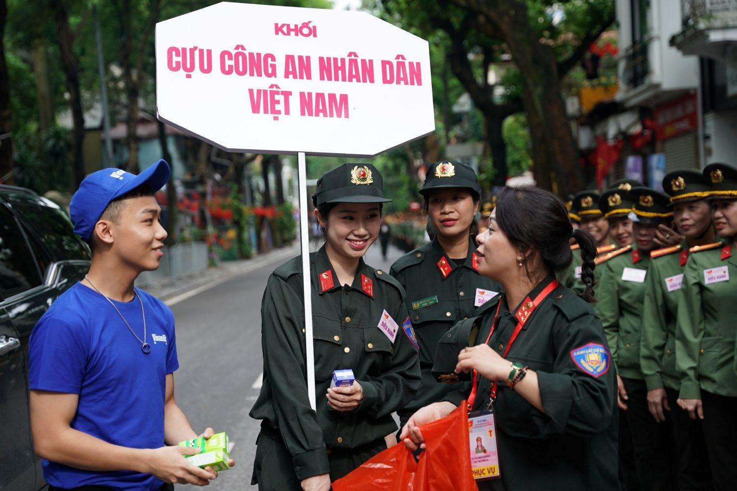 Hơn 1 triệu sản phẩm của Vinamilk tiếp thêm dinh dưỡng cho các lực lượng, người dân trong đại lễ 80 năm Cách mạng tháng Tám và Quốc khánh 2/9- Ảnh 3.