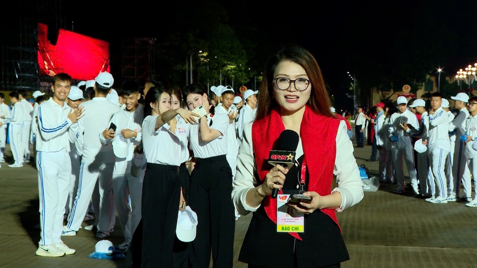 Lưu giữ và lan tỏa những khoảnh khắc truyền cảm hứng về lòng yêu nước, tự hào dân tộc với thế giới- Ảnh 1. Lưu giữ và lan tỏa những khoảnh khắc truyền cảm hứng về lòng yêu nước, tự hào dân tộc với thế giới- Ảnh 1.