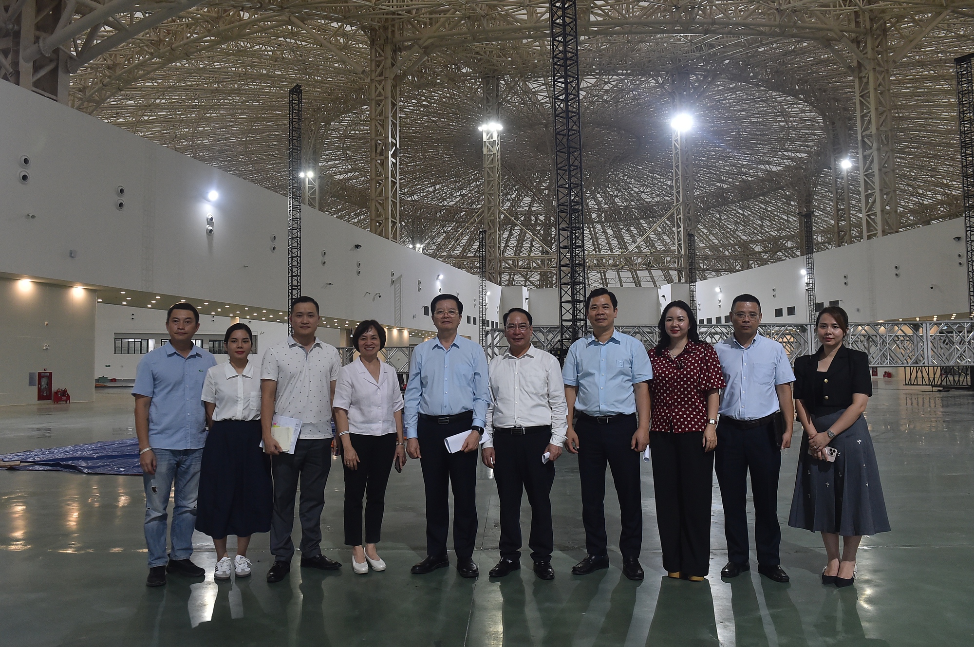 Tập trung cao độ, bảo đảm tiến độ Triển lãm kỷ niệm 80 năm Ngày Quốc khánh- Ảnh 2. Tập trung cao độ, bảo đảm tiến độ Triển lãm kỷ niệm 80 năm Ngày Quốc khánh- Ảnh 2.