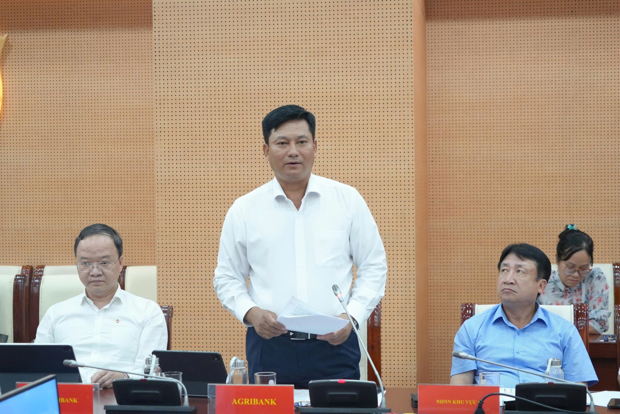Duy trì lãi suất ổn định, giảm chi phí tín dụng cho nền kinh tế- Ảnh 3. Duy trì lãi suất ổn định, giảm chi phí tín dụng cho nền kinh tế- Ảnh 3.