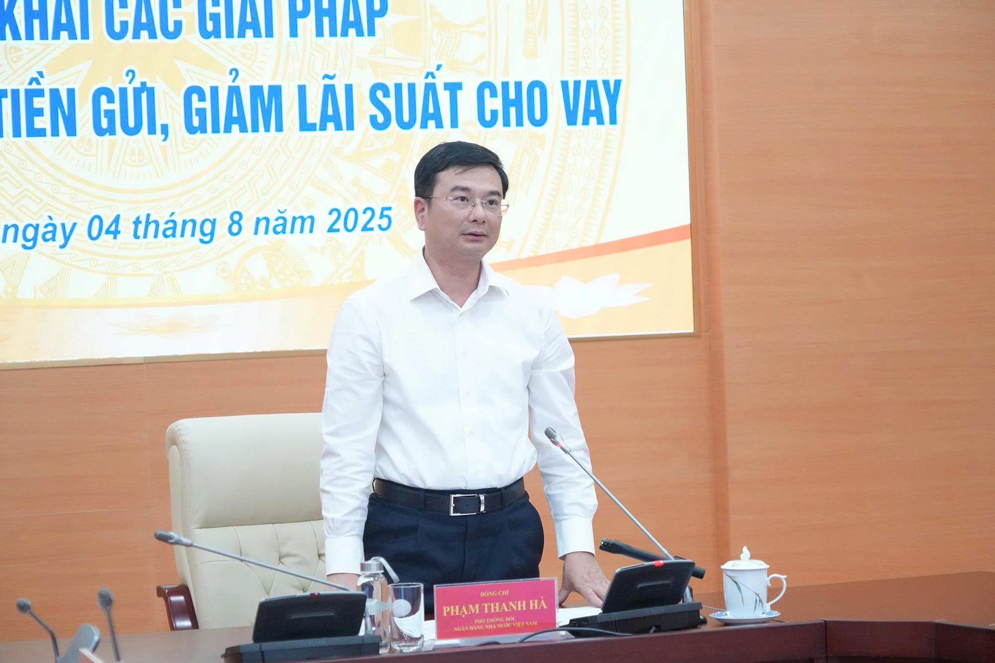 Duy trì lãi suất ổn định, giảm chi phí tín dụng cho nền kinh tế- Ảnh 4. Duy trì lãi suất ổn định, giảm chi phí tín dụng cho nền kinh tế- Ảnh 4.