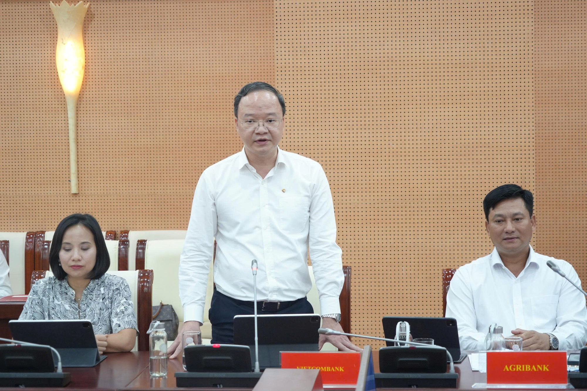 Duy trì lãi suất ổn định, giảm chi phí tín dụng cho nền kinh tế- Ảnh 2. Duy trì lãi suất ổn định, giảm chi phí tín dụng cho nền kinh tế- Ảnh 2.