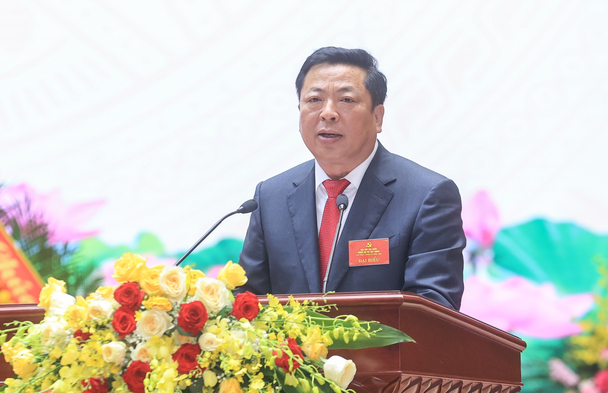 Bộ trưởng Trần Hồng Minh: Quyết tâm xây dựng Đảng bộ Bộ Xây dựng ngày càng trong sạch, vững mạnh
- Ảnh 1. Bộ trưởng Trần Hồng Minh: Quyết tâm xây dựng Đảng bộ Bộ Xây dựng ngày càng trong sạch, vững mạnh
- Ảnh 1.