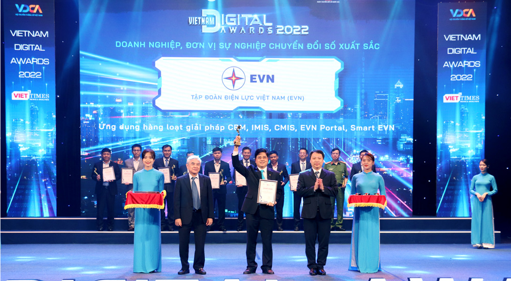 Bài 2: Đảng bộ EVN: Tiên phong chuyển đổi số, kiến tạo tương lai ngành điện- Ảnh 1.