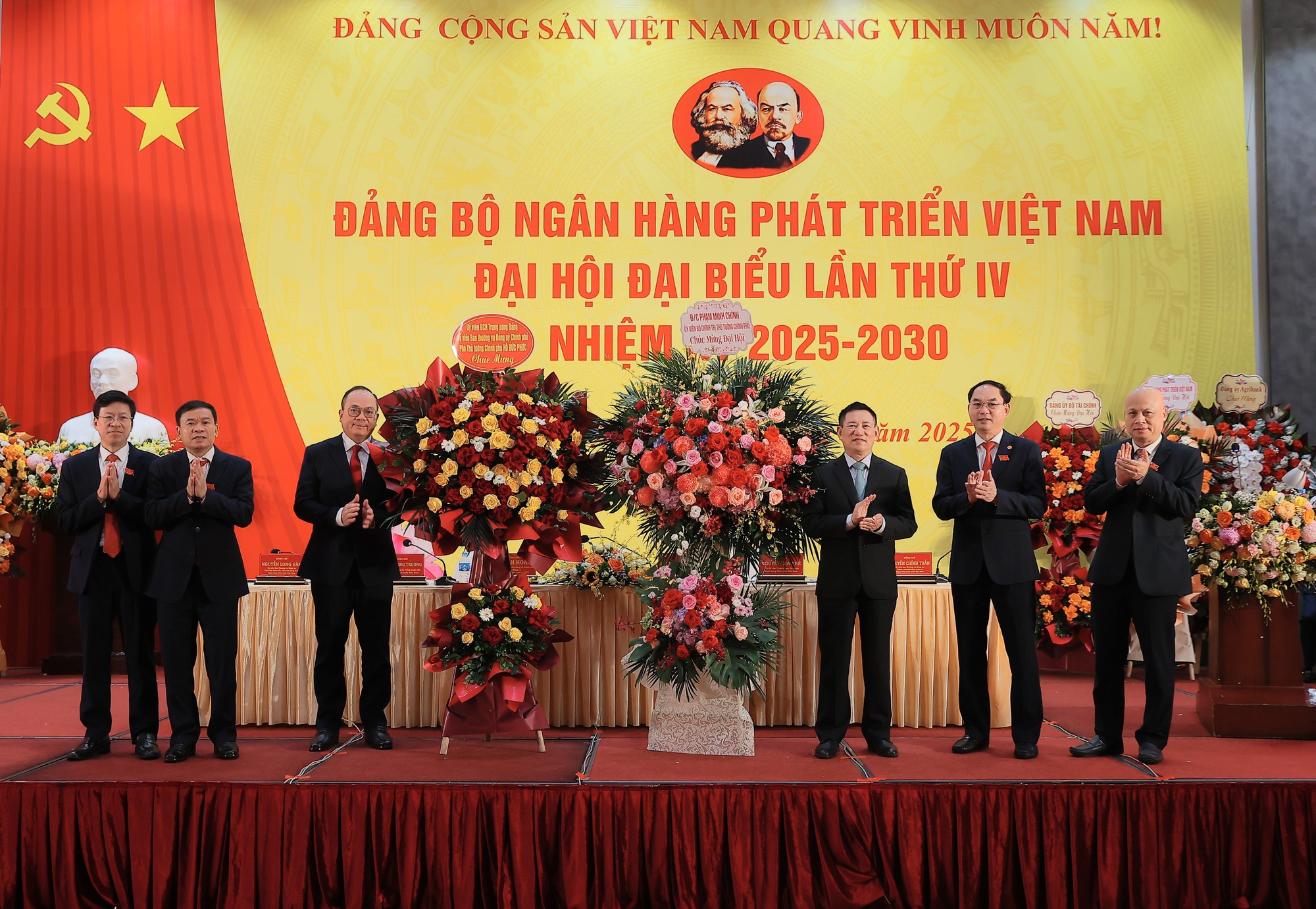 VDB cần lấy khoa học, công nghệ, tri thức và nguồn lao động chất lượng cao làm động lực phát triển- Ảnh 2.