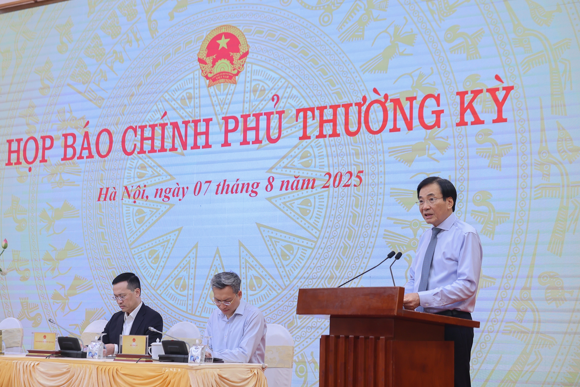 Họp báo Chính phủ thường kỳ tháng 7/2025: Tình hình KTXH tích cực trên hầu hết các lĩnh vực- Ảnh 1. Họp báo Chính phủ thường kỳ tháng 7/2025: Tình hình KTXH tích cực trên hầu hết các lĩnh vực- Ảnh 1.