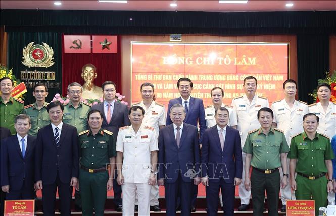 Tổng Bí thư Tô Lâm: Xây dựng lực lượng Cảnh sát hình sự làm chủ công nghệ- Ảnh 5. Tổng Bí thư Tô Lâm: Xây dựng lực lượng Cảnh sát hình sự làm chủ công nghệ- Ảnh 5.