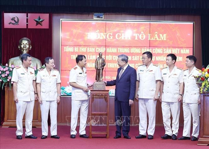 Tổng Bí thư Tô Lâm: Xây dựng lực lượng Cảnh sát hình sự làm chủ công nghệ- Ảnh 4. Tổng Bí thư Tô Lâm: Xây dựng lực lượng Cảnh sát hình sự làm chủ công nghệ- Ảnh 4.