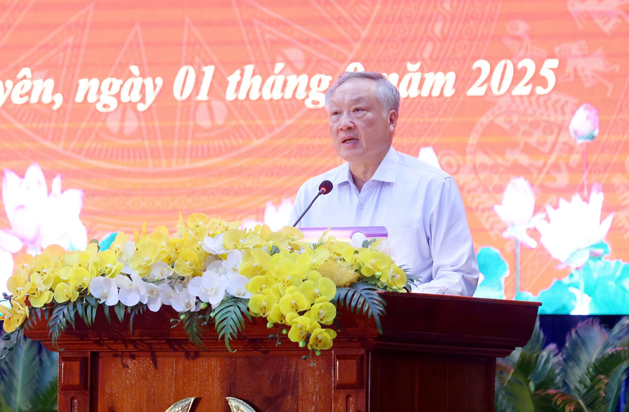 Phó Thủ tướng Thường trực Chính phủ Nguyễn Hòa Bình dự Lễ công bố Quyết định đặc xá tại Trại giam Phú Sơn 4- Ảnh 3. Phó Thủ tướng Thường trực Chính phủ Nguyễn Hòa Bình dự Lễ công bố Quyết định đặc xá tại Trại giam Phú Sơn 4- Ảnh 3.