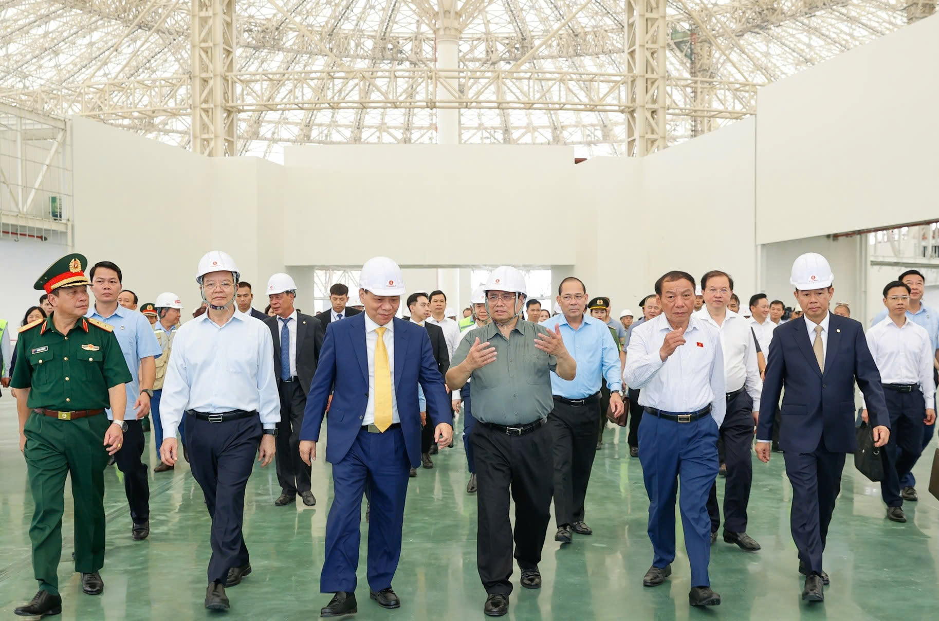 Vietnamské výstaviště: Symbol Zlaté želvy, dosahující mezinárodní úrovně - Foto 1. Trung tâm Triển lãm Việt Nam: Biểu tượng Kim Quy, vươn tầm quốc tế- Ảnh 1.