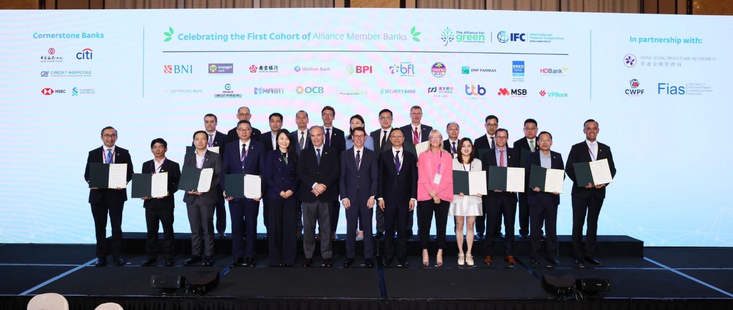 OCB gia nhập liên minh ngân hàng thương mại Xanh- Ảnh 1. OCB gia nhập liên minh ngân hàng thương mại Xanh- Ảnh 1.