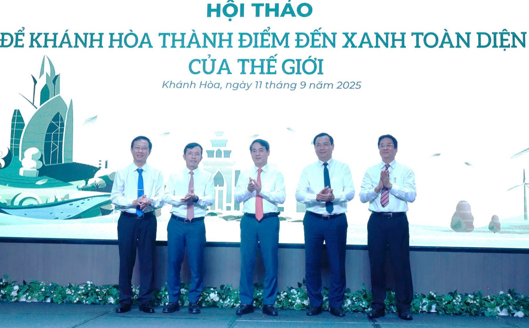 Khánh Hòa hướng tới điểm đến xanh toàn diện trên bản đồ du lịch thế giới- Ảnh 1.