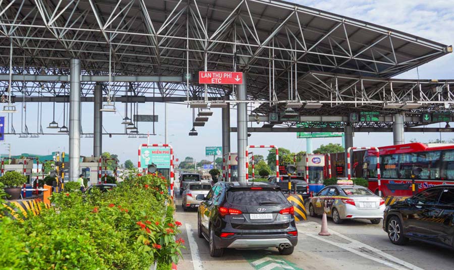 Novas regulamentações propostas sobre a cobrança e utilização de taxas de uso de rodovias para carros - Foto 1. Đề xuất quy định mới về mức thu, sử dụng phí sử dụng đường bộ đối với xe ô tô- Ảnh 1.