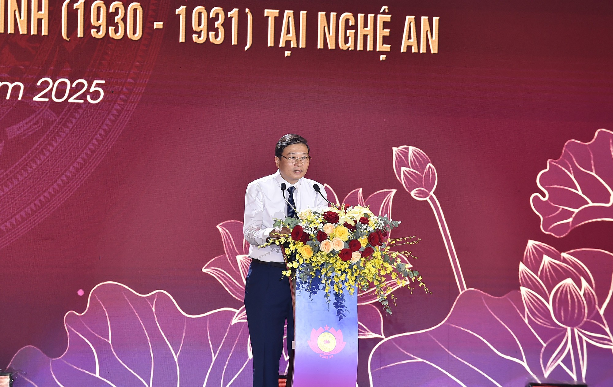 Kỷ niệm 995 năm danh xưng Nghệ An, 95 năm Xô viết Nghệ Tĩnh và đón Bằng xếp hạng di tích quốc gia đặc biệt Xô viết Nghệ Tĩnh- Ảnh 3. Kỷ niệm 995 năm danh xưng Nghệ An, 95 năm Xô viết Nghệ Tĩnh và đón Bằng xếp hạng di tích quốc gia đặc biệt Xô viết Nghệ Tĩnh- Ảnh 3.